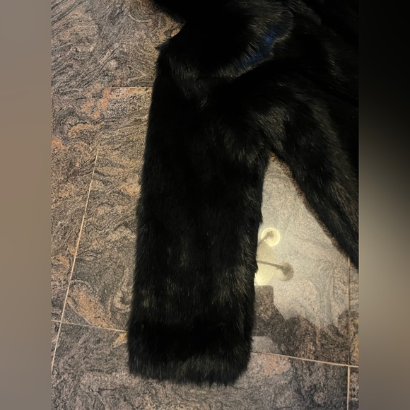 Authentic Spitit Hoods Limited Edition Black Faux Fur Coat Size Small Ear Hood - Picture 8 of 16